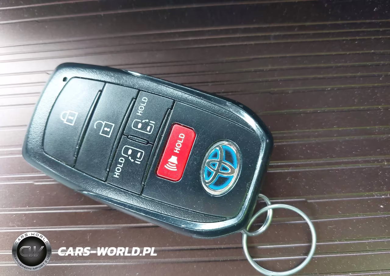2024 Toyota Sienna Le VIN:5TDKSKFC1RS135014 - 11