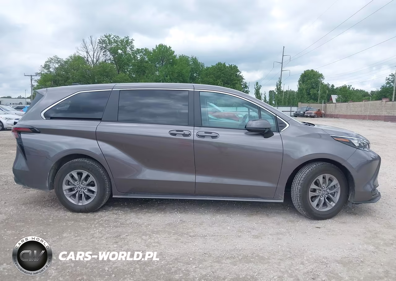 2024 Toyota Sienna Le VIN:5TDKSKFC1RS135014 - 13
