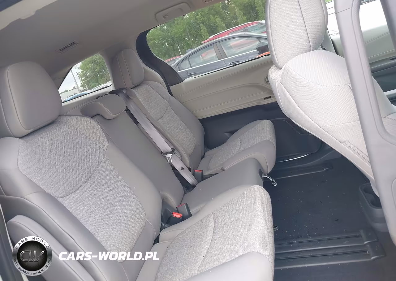 2024 Toyota Sienna Le VIN:5TDKSKFC1RS135014 - 8