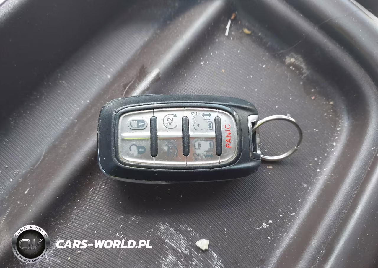 2019 Chrysler Pacifica Touring L VIN:2C4RC1BG9KR597348 - 11