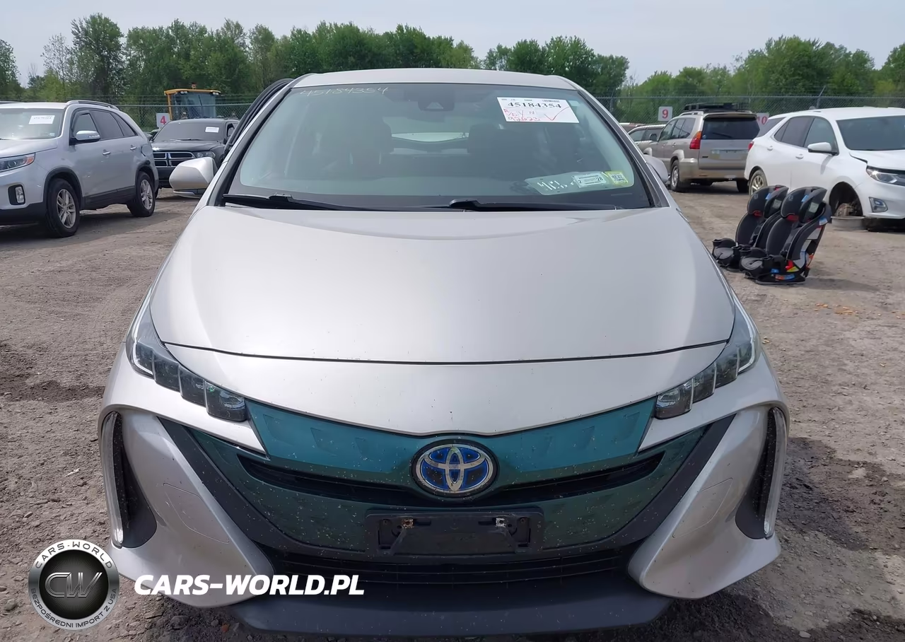 2017 Toyota Prius Prime Plus VIN:JTDKARFP2H3038208 - 12