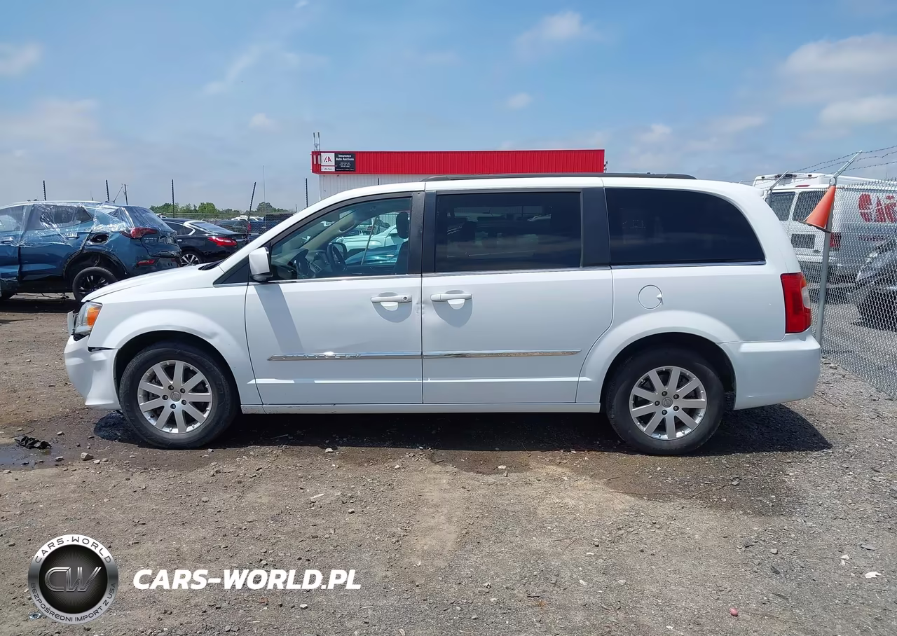 2016 Chrysler Town & Country Touring VIN:2C4RC1BG1GR206233 - 15