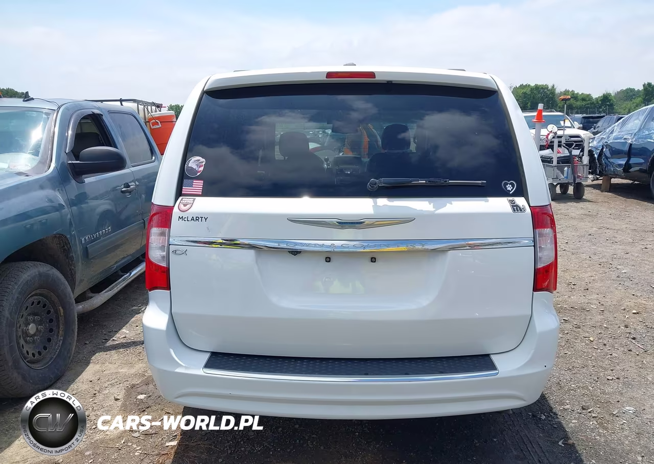 2016 Chrysler Town & Country Touring VIN:2C4RC1BG1GR206233 - 17