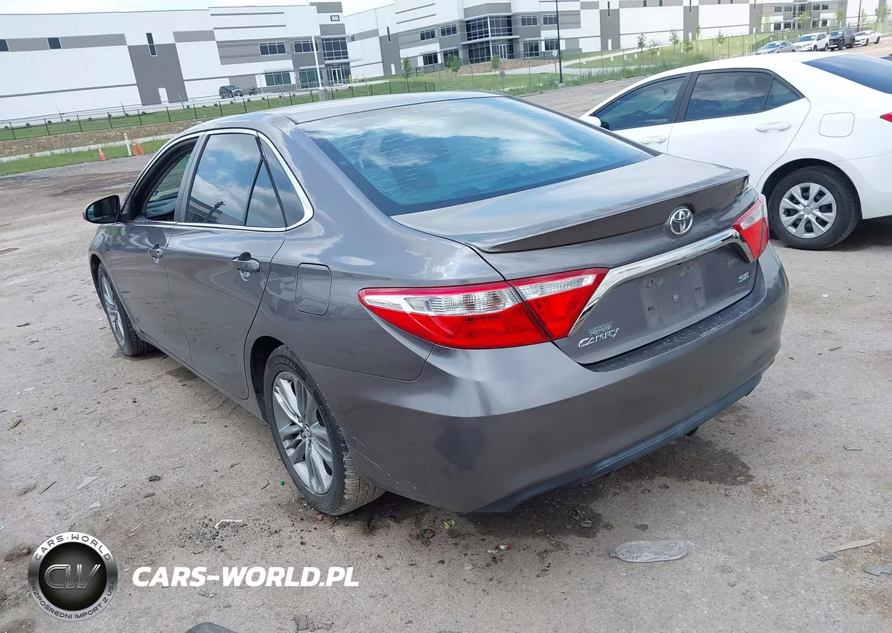 2015 Toyota Camry Se VIN:4T1BF1FK0FU015410 - 3