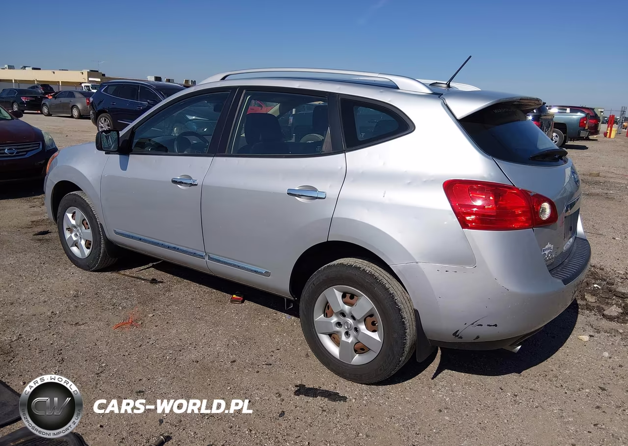 2015 Nissan Rogue Select S VIN:JN8AS5MV0FW261592 - 3