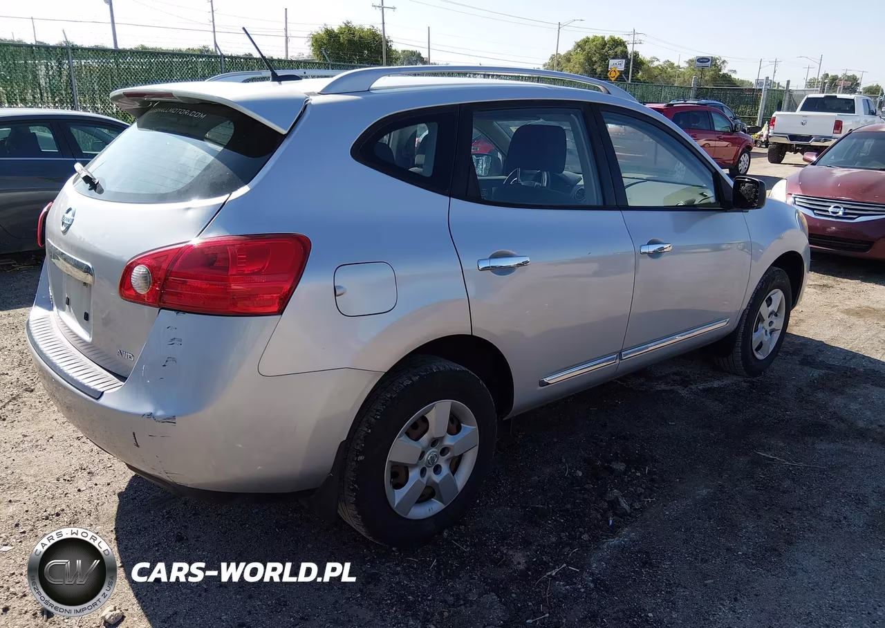 2015 Nissan Rogue Select S VIN:JN8AS5MV0FW261592 - 4
