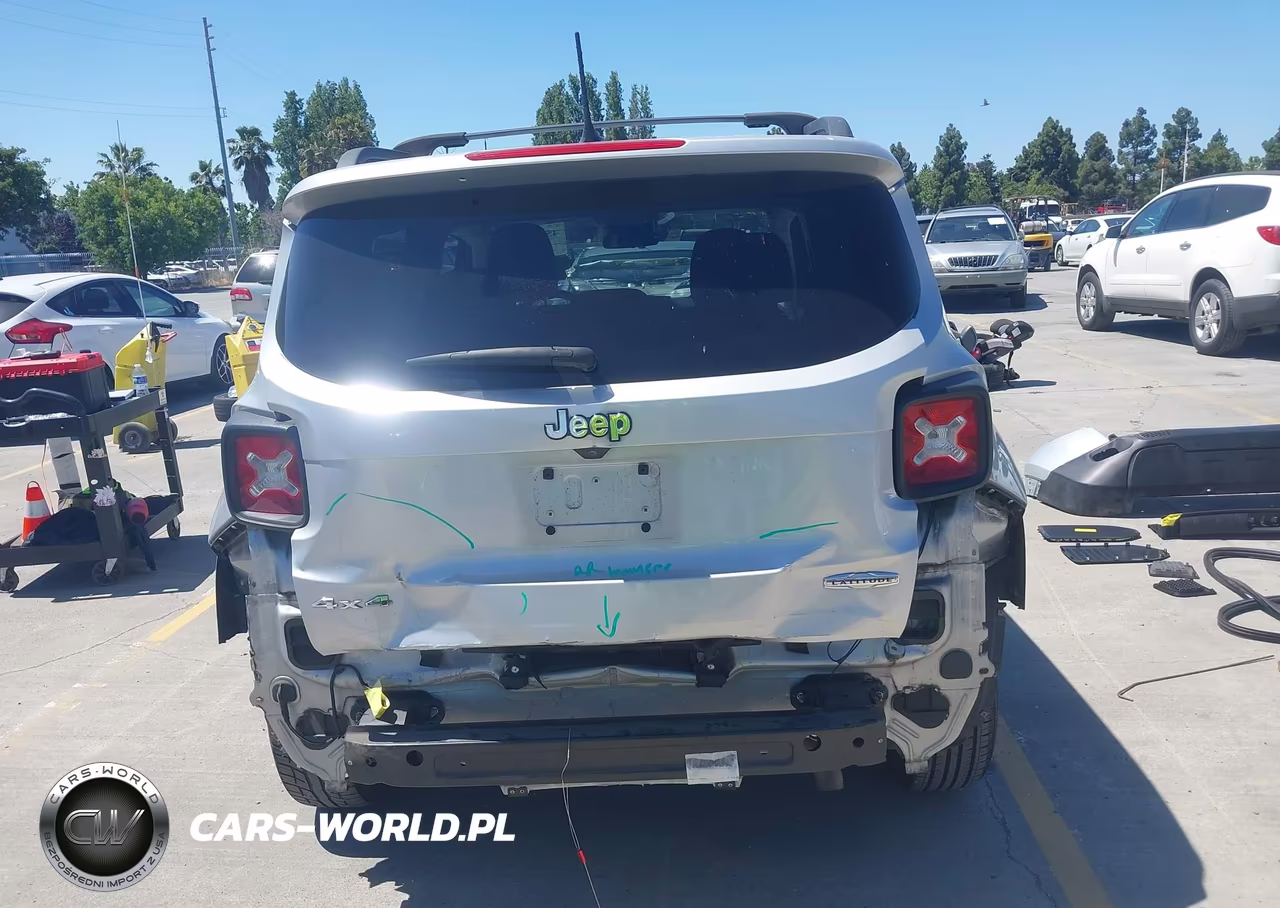 2015 Jeep Renegade Latitude VIN:ZACCJBBH2FPC23040 - 17