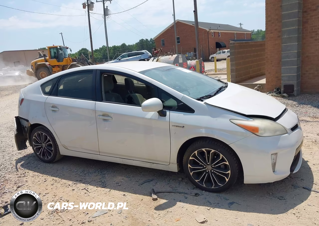 2012 Toyota Prius Two VIN:JTDKN3DU5C5465857 - 12