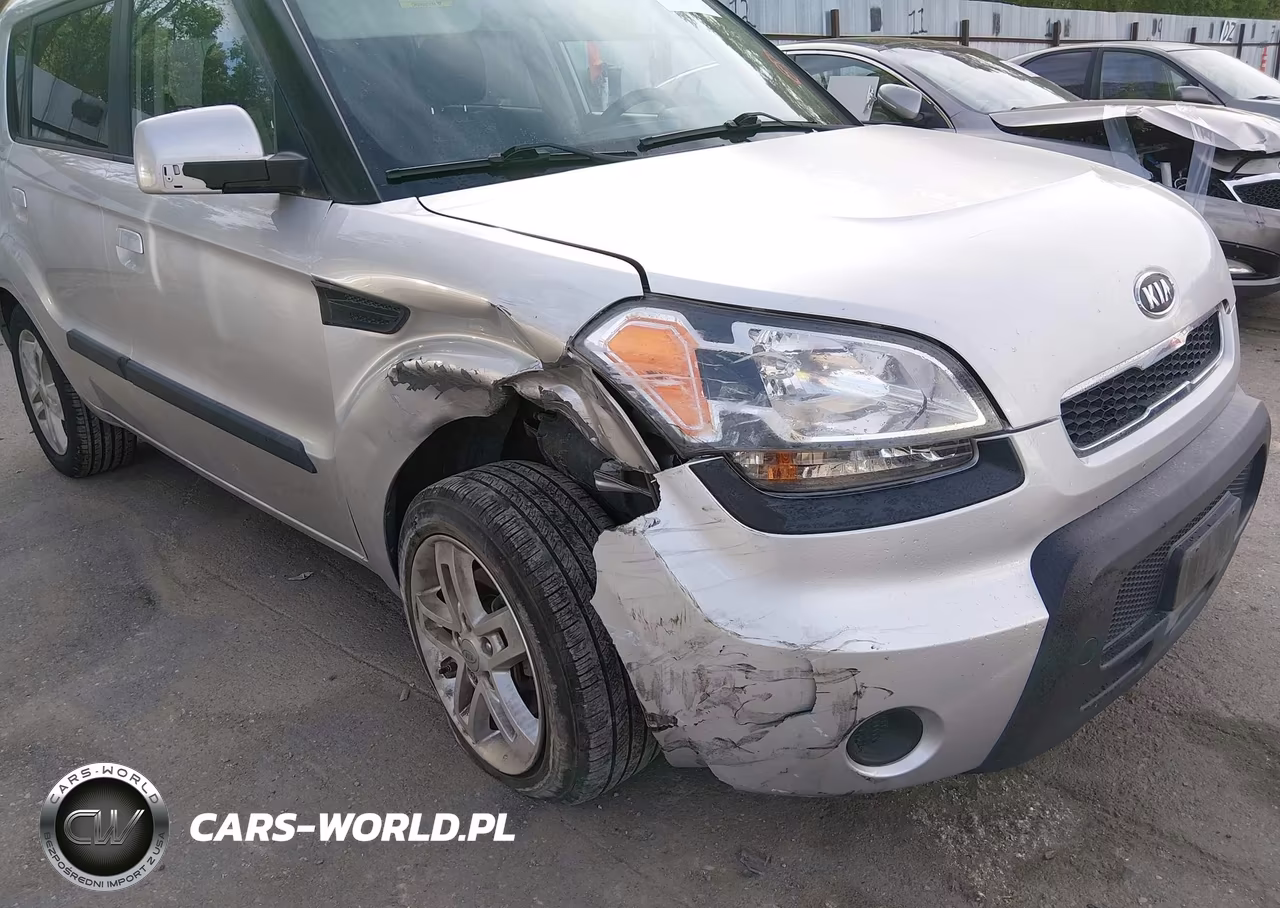 2010 Kia Soul + VIN:KNDJT2A29A7702902 - 6