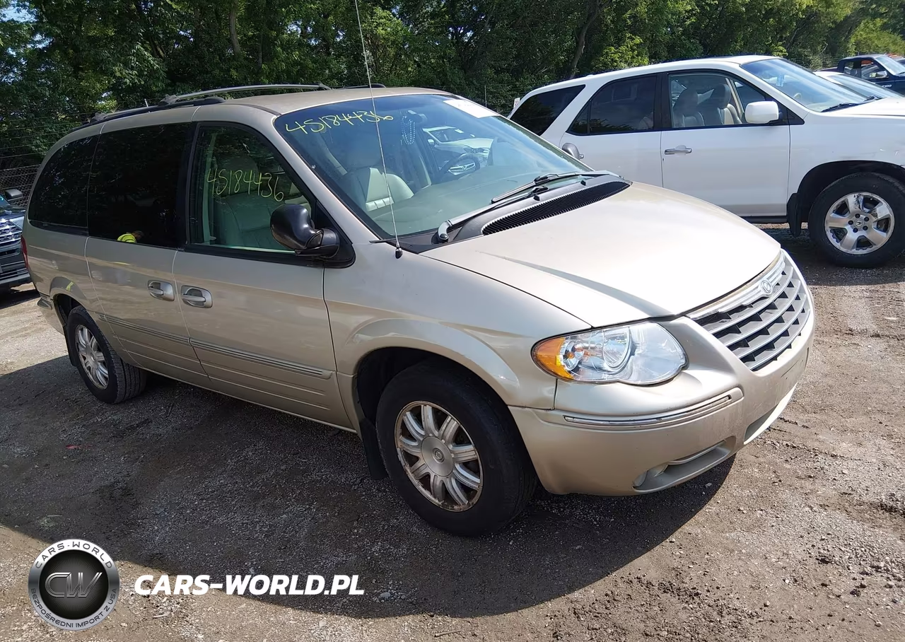 2005 Chrysler Town & Country Touring
