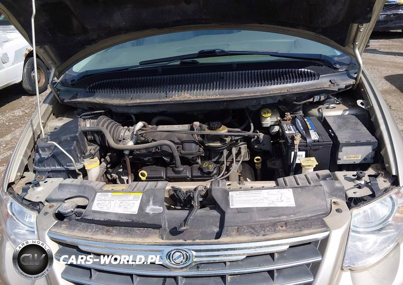 2005 Chrysler Town & Country Touring VIN:2C4GP54L35R433370 - 10