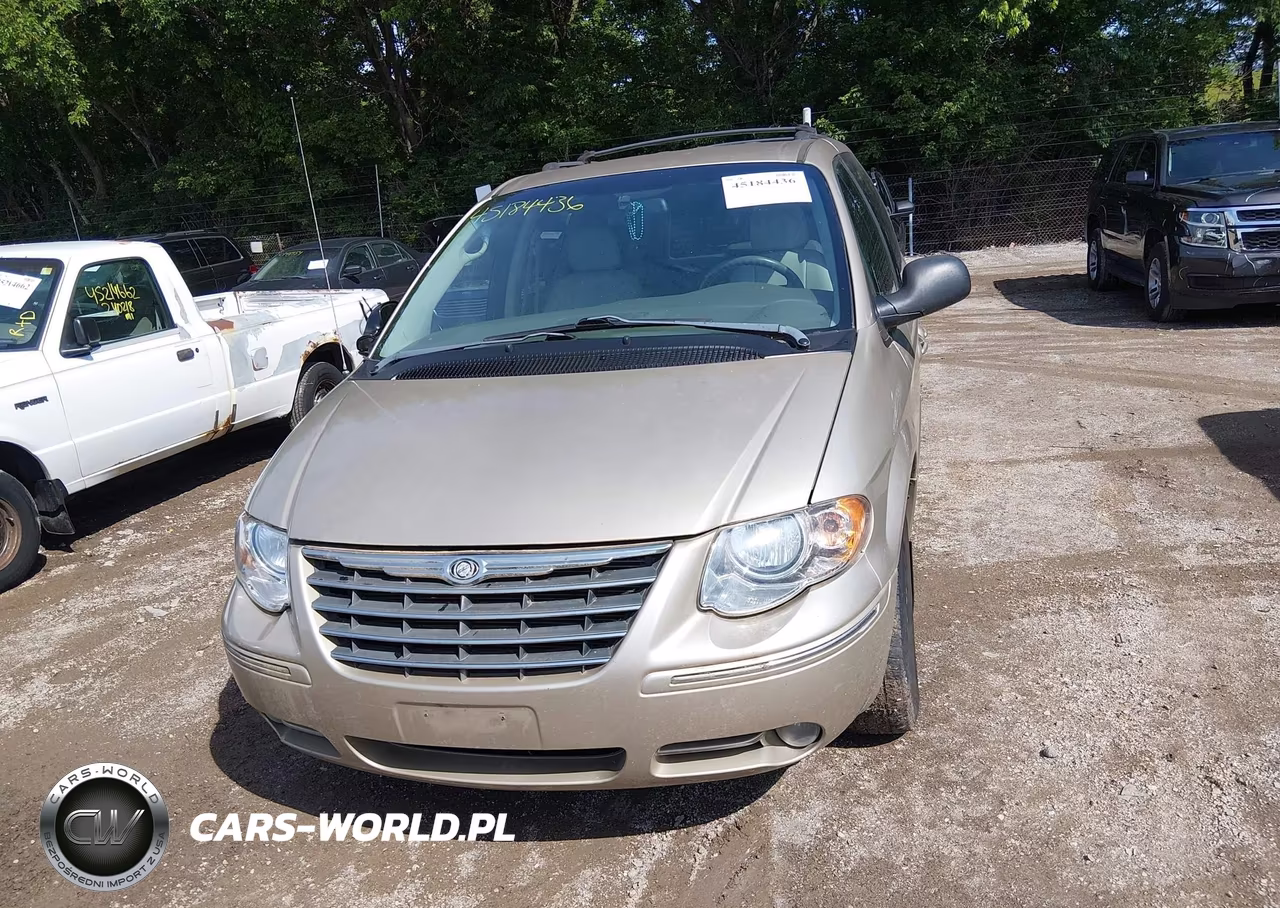 2005 Chrysler Town & Country Touring VIN:2C4GP54L35R433370 - 12