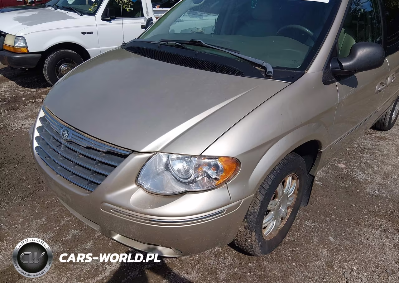 2005 Chrysler Town & Country Touring VIN:2C4GP54L35R433370 - 6