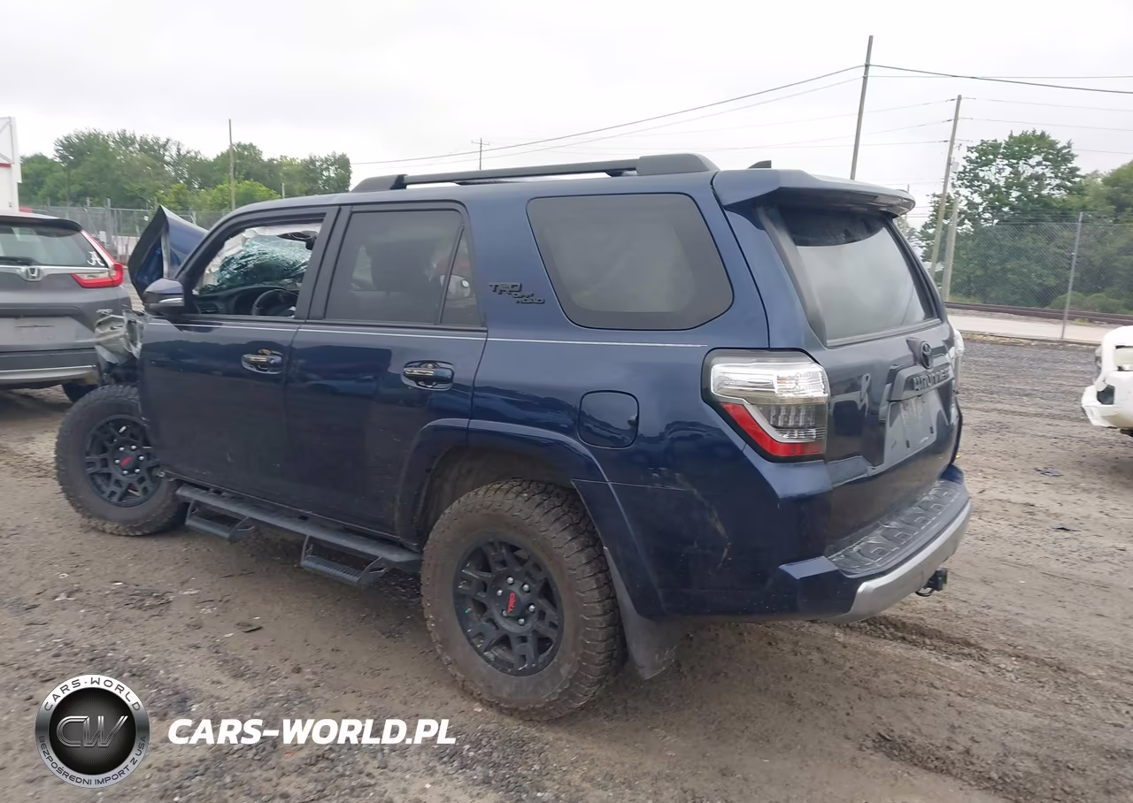 2020 Toyota 4Runner Trd Off Road Premium VIN:JTEBU5JR2L5774373 - 3
