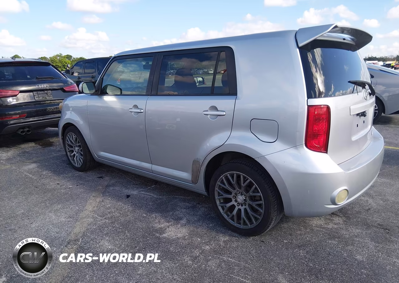 SCION XB VIN:JTLKE50E081052855 - 3