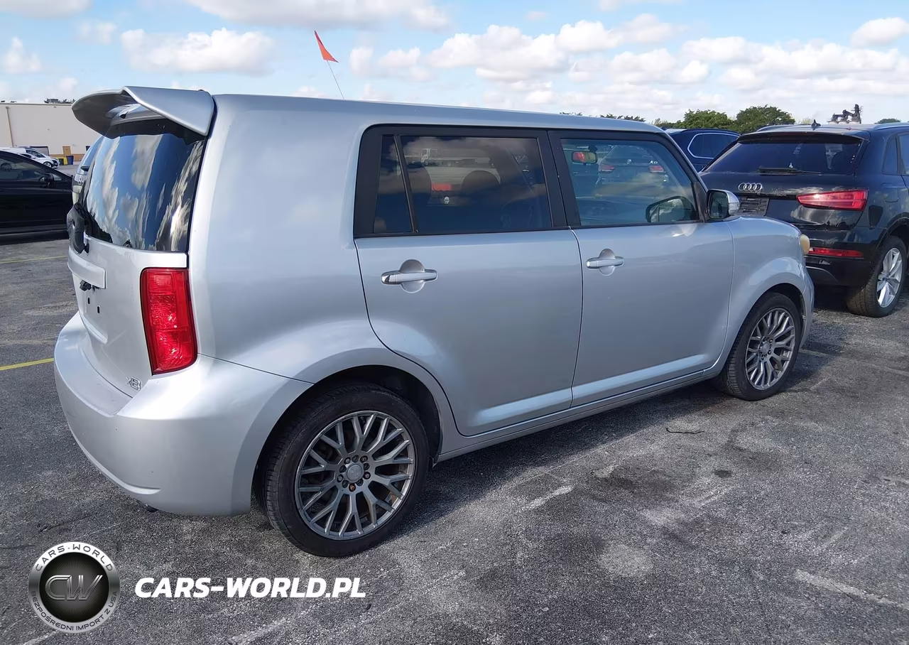 SCION XB VIN:JTLKE50E081052855 - 4