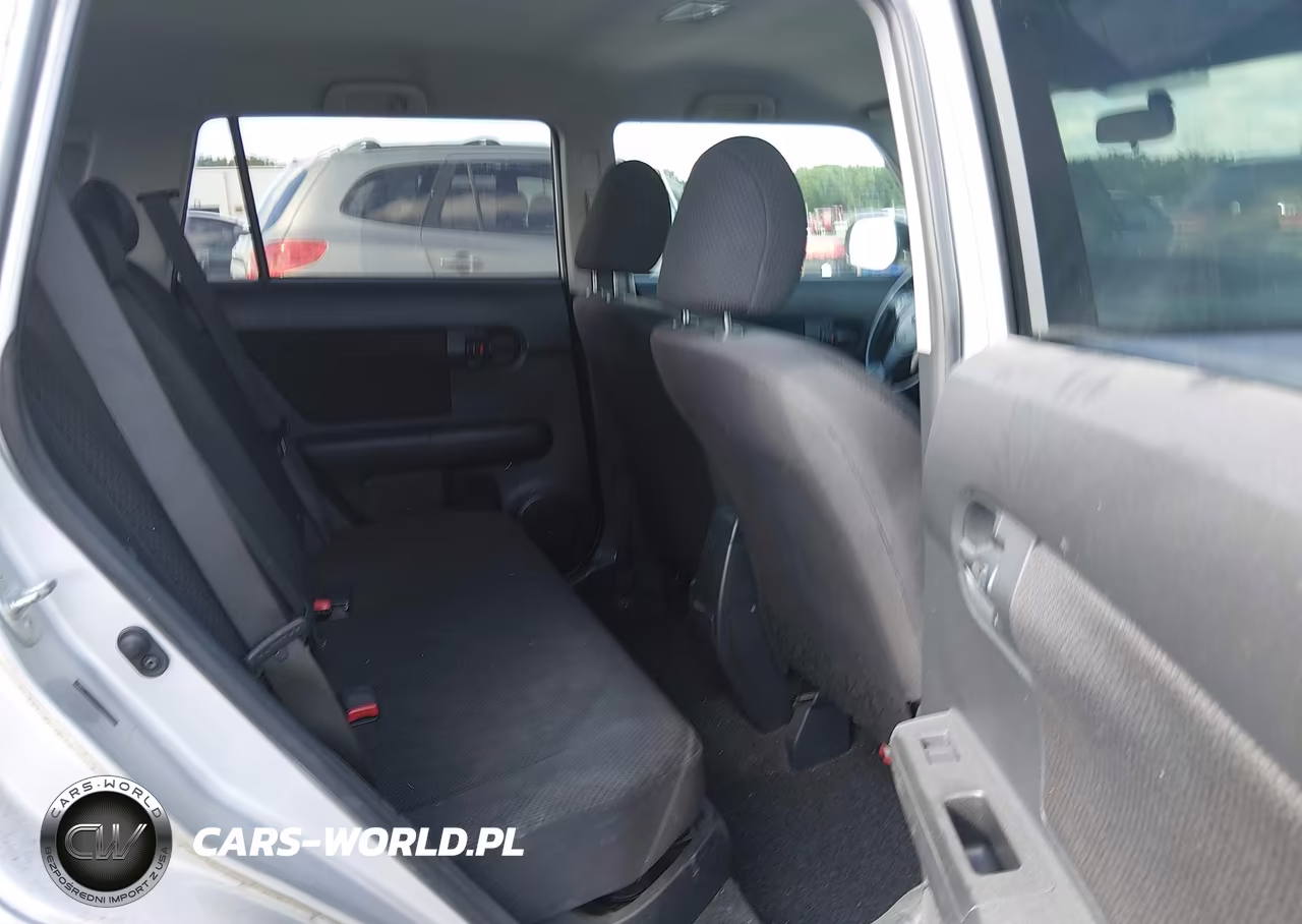 SCION XB VIN:JTLKE50E081052855 - 8