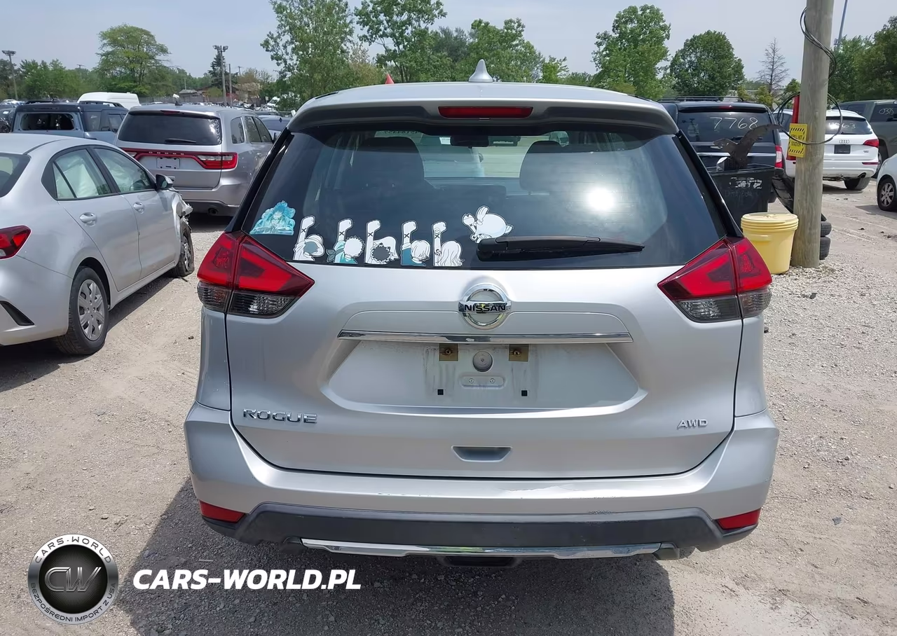 2018 Nissan Rogue S VIN:KNMAT2MV9JP550545 - 16