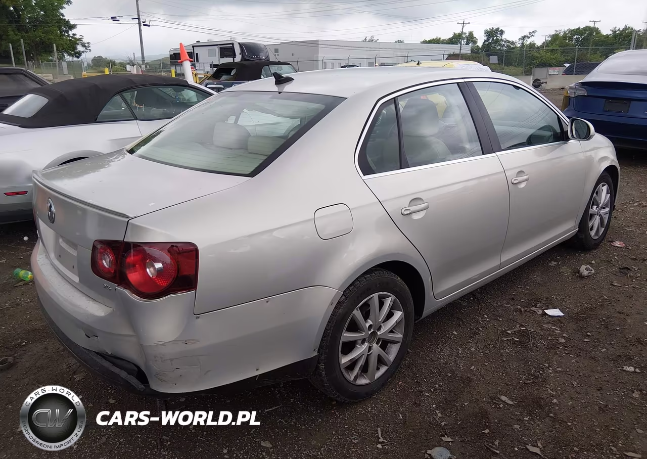 2010 Volkswagen Jetta Se VIN:3VWRX7AJ9AM025137 - 4