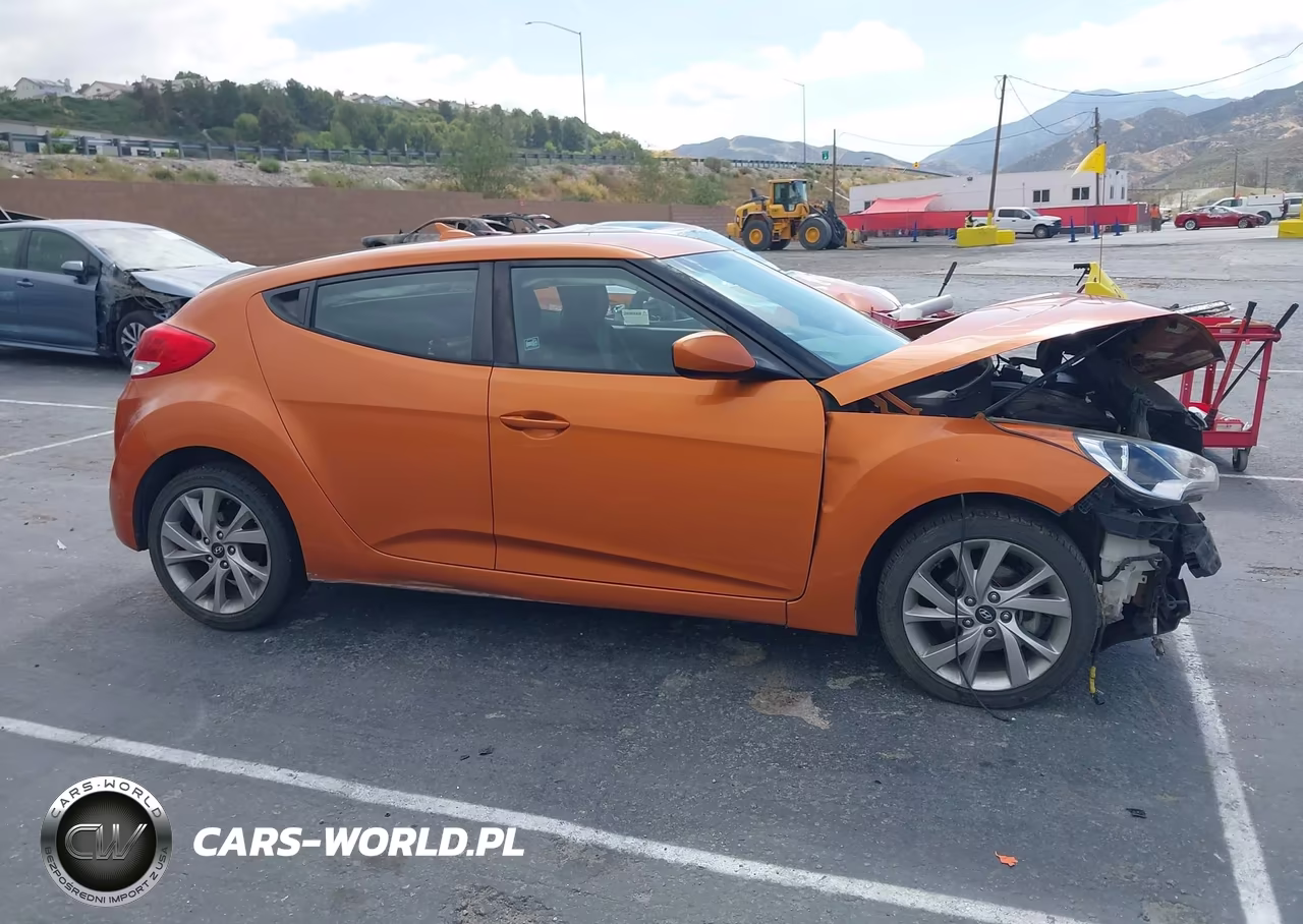 2017 Hyundai Veloster VIN:KMHTC6AD7HU307383 - 14
