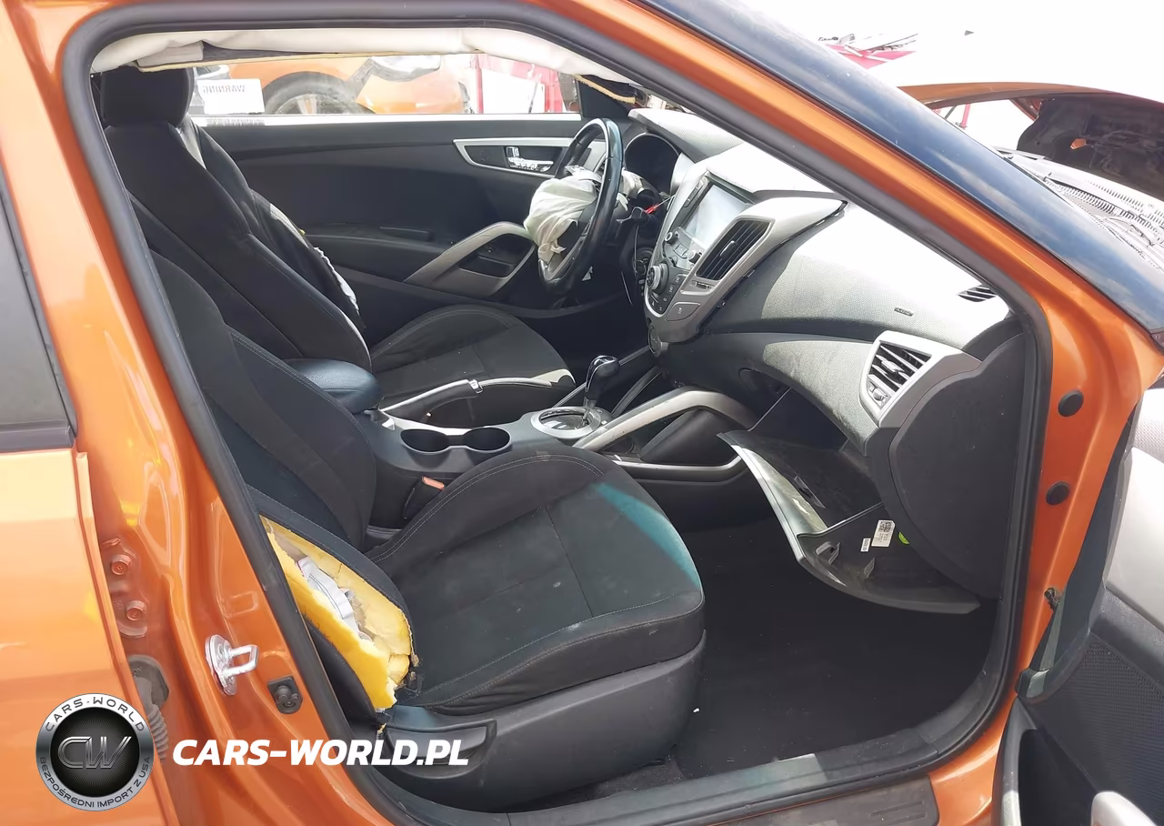 2017 Hyundai Veloster VIN:KMHTC6AD7HU307383 - 5
