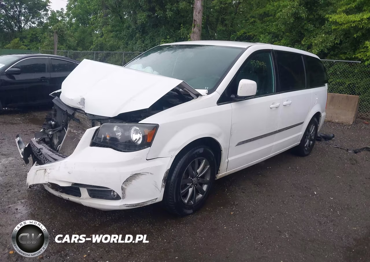 2015 Chrysler Town & Country S VIN:2C4RC1HG1FR620201 - 2