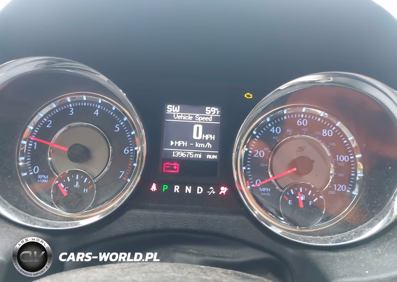 2015 Chrysler Town & Country S VIN:2C4RC1HG1FR620201 - 7