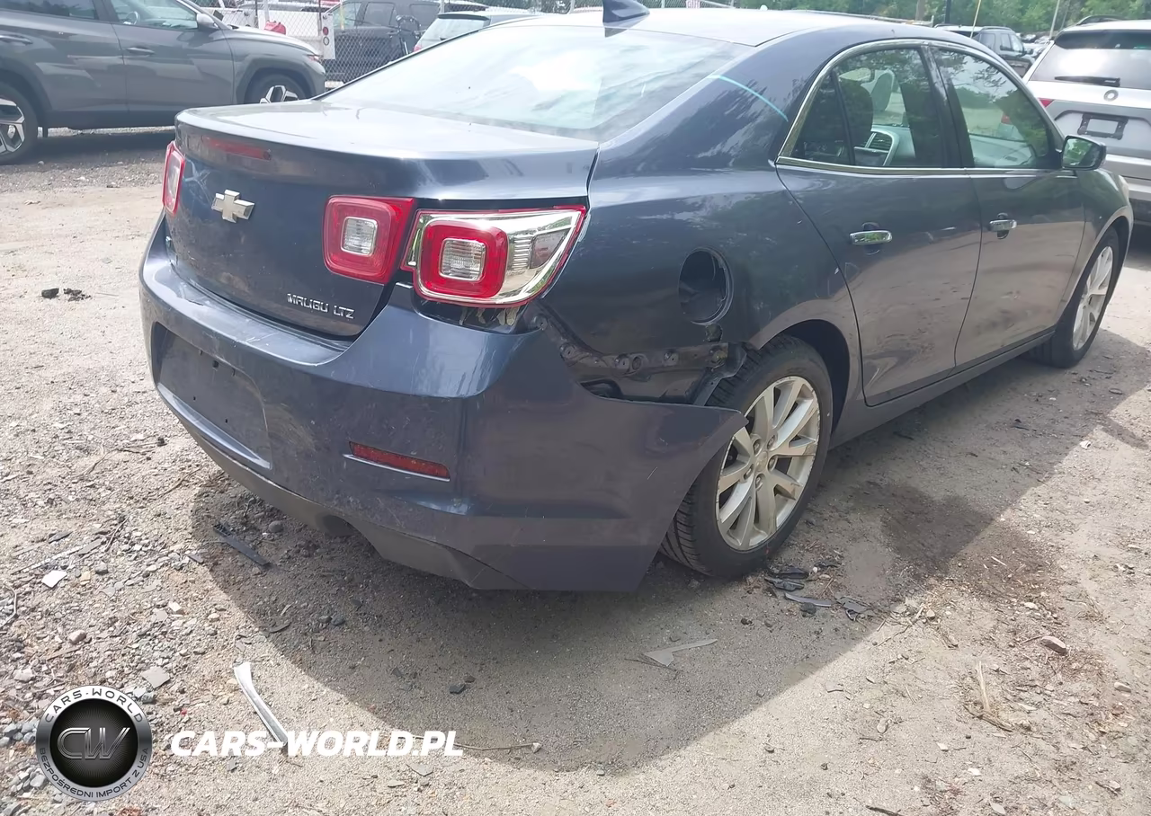 2015 Chevrolet Malibu 1Lz VIN:1G11F5SL9FF158486 - 4