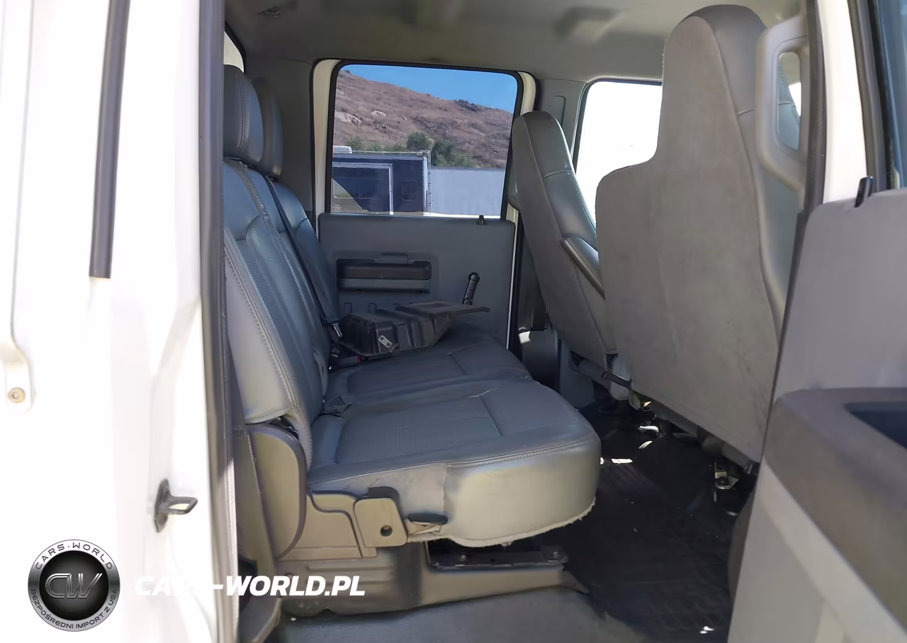 2013 Ford F-650 Xl-Xlt VIN:3FRWW6FCXDV498883 - 8