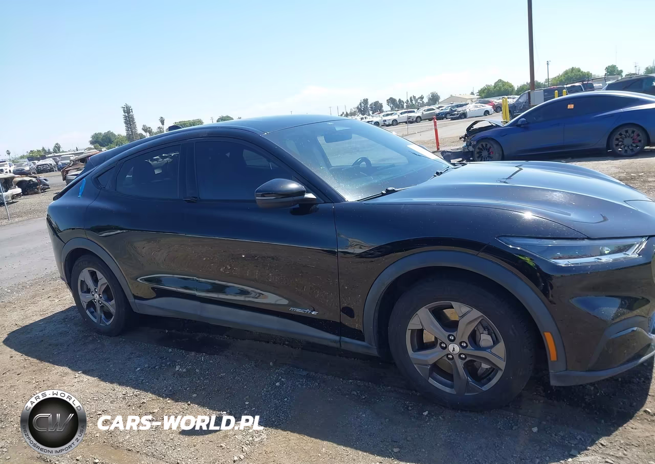 2022 Ford Mustang Mach-E Select VIN:3FMTK1RMXNMA28388 - 14