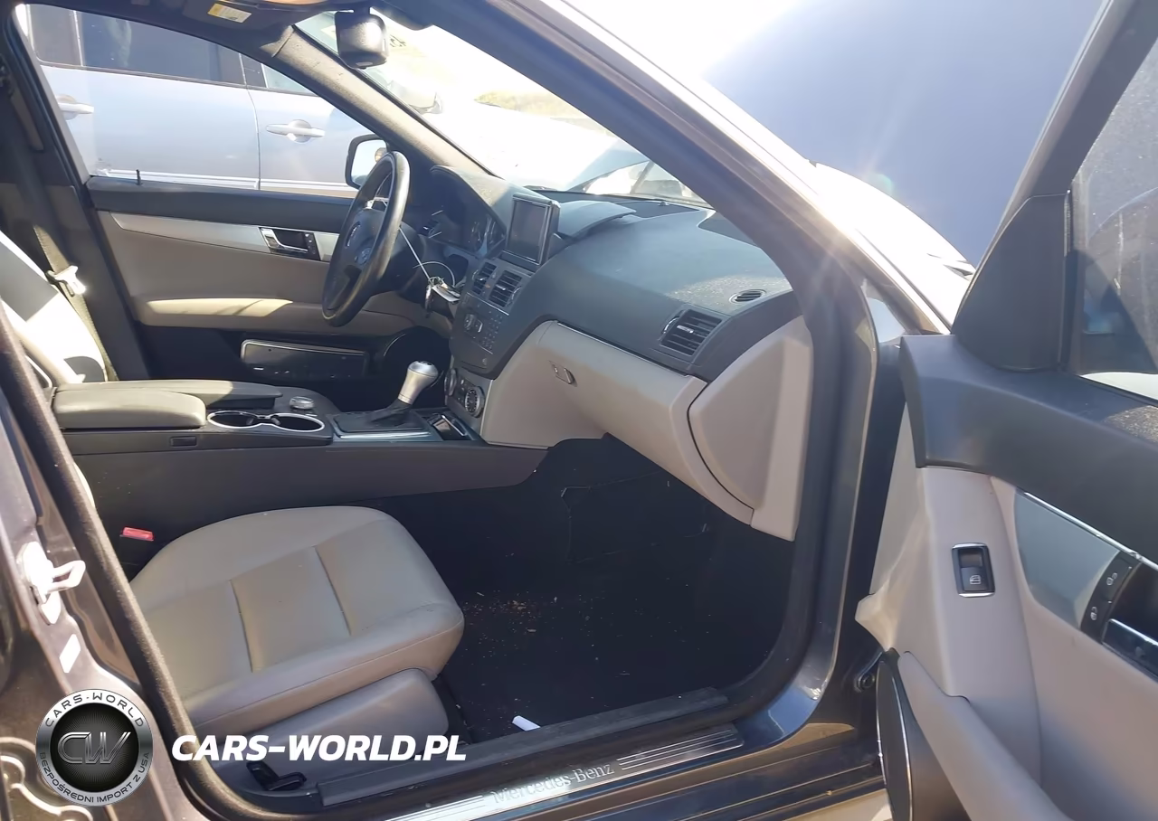 2008 Mercedes-Benz C 300 Sport VIN:WDDGF54XX8F177123 - 5