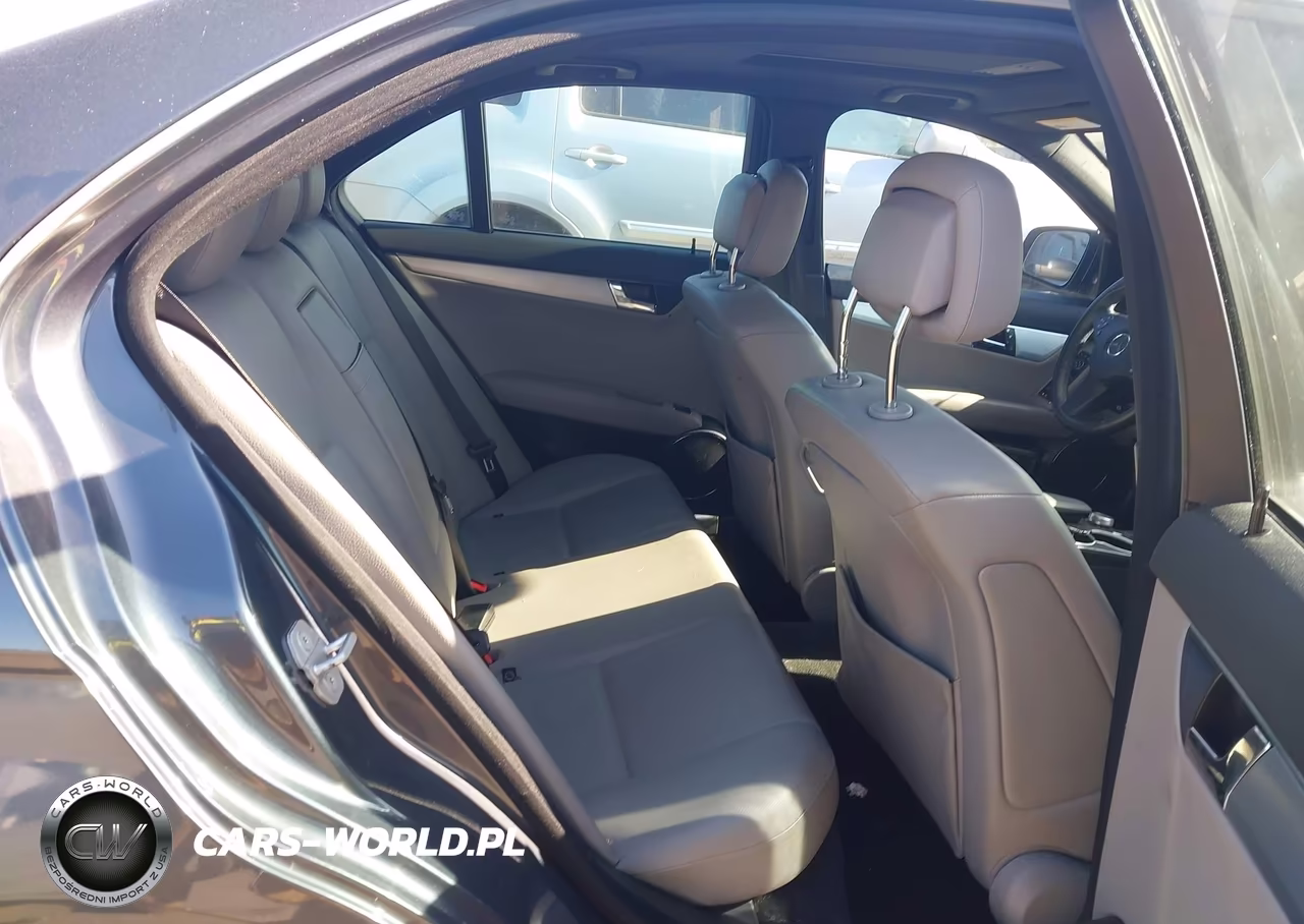 2008 Mercedes-Benz C 300 Sport VIN:WDDGF54XX8F177123 - 8