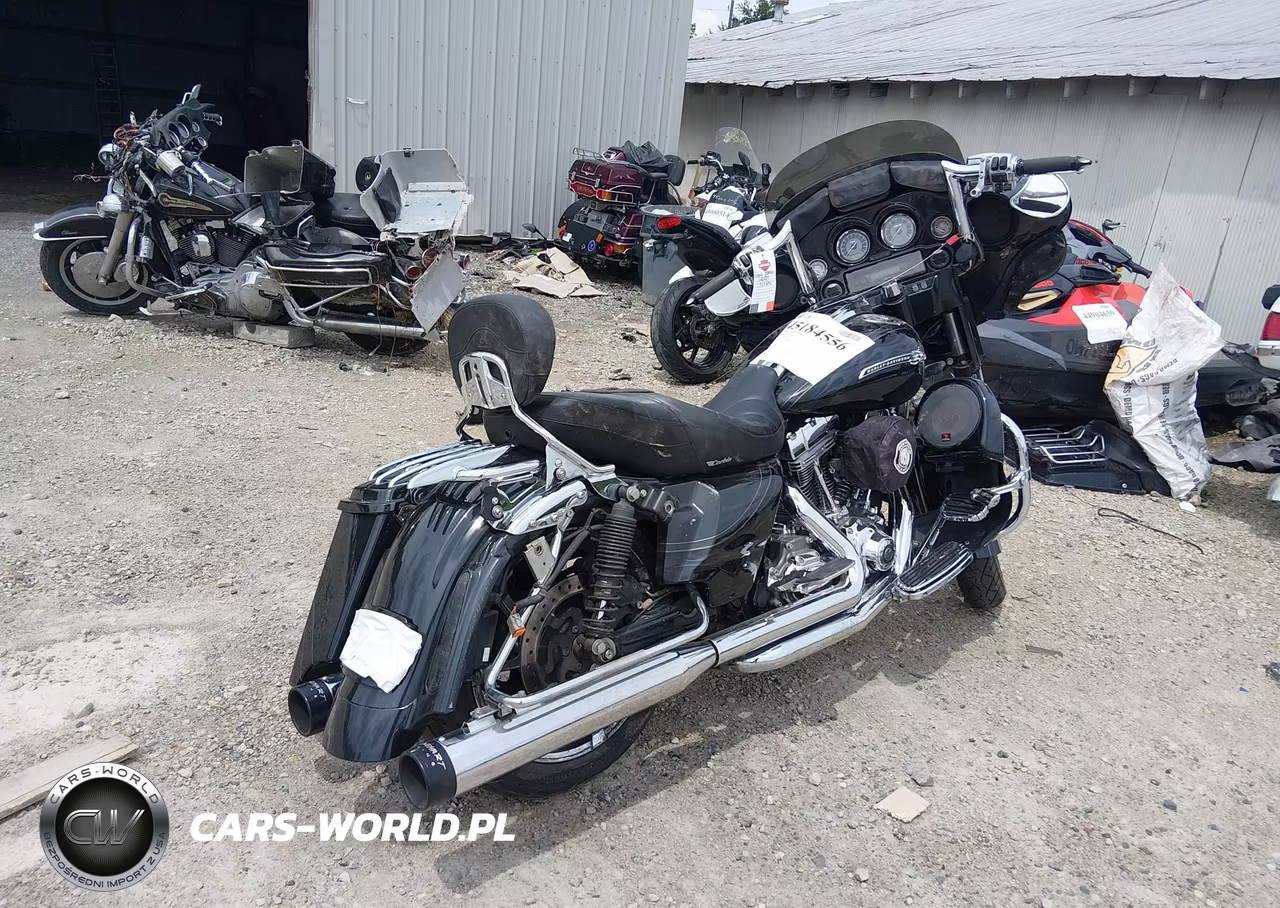 2012 Harley-Davidson Flhxse3 Cvo Street Glide VIN:1HD1PZ817CB956567 - 4