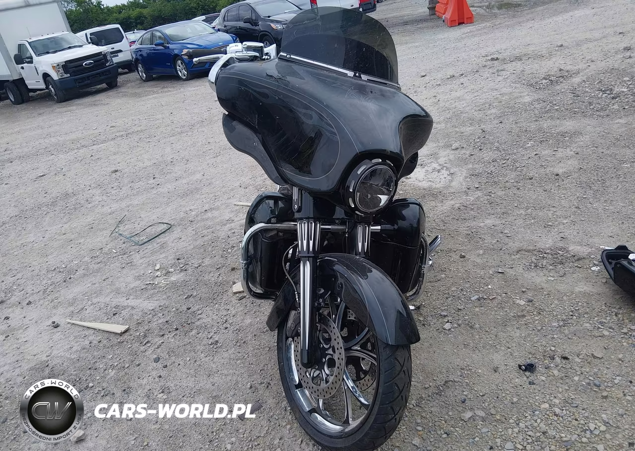 2012 Harley-Davidson Flhxse3 Cvo Street Glide VIN:1HD1PZ817CB956567 - 5