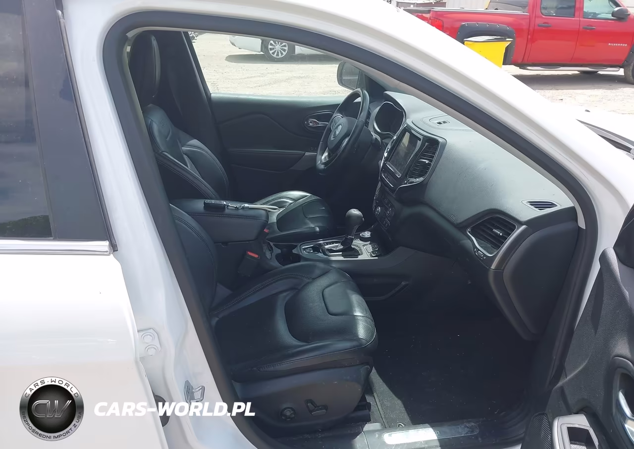 2019 Jeep Cherokee Limited 4X4 VIN:1C4PJMDX4KD437666 - 5