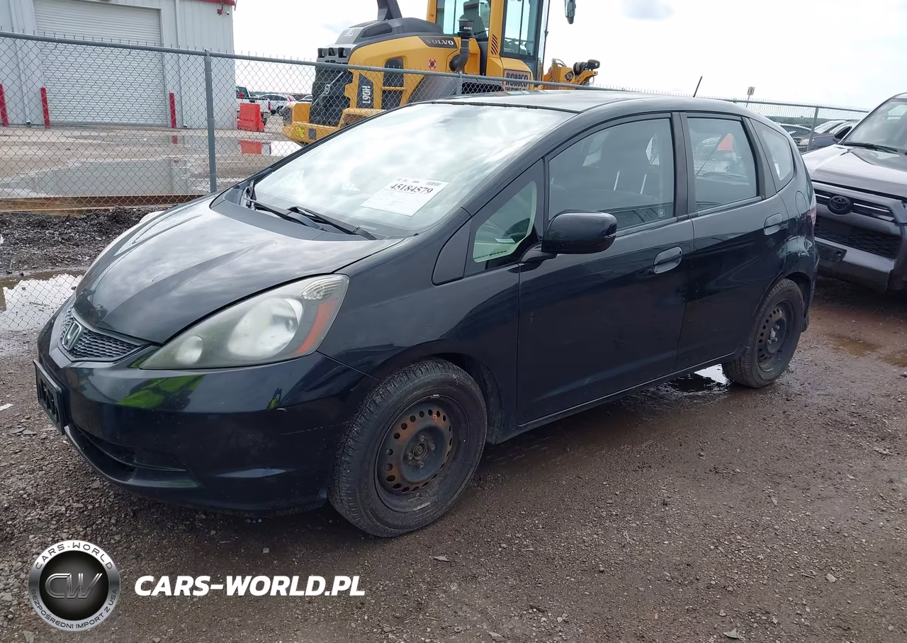 2013 Honda Fit VIN:JHMGE8H30DC008261 - 2