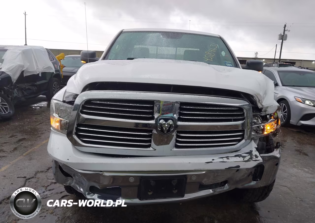 2019 Ram 1500 Classic VIN:1C6RR6TT6KS562232 - 12