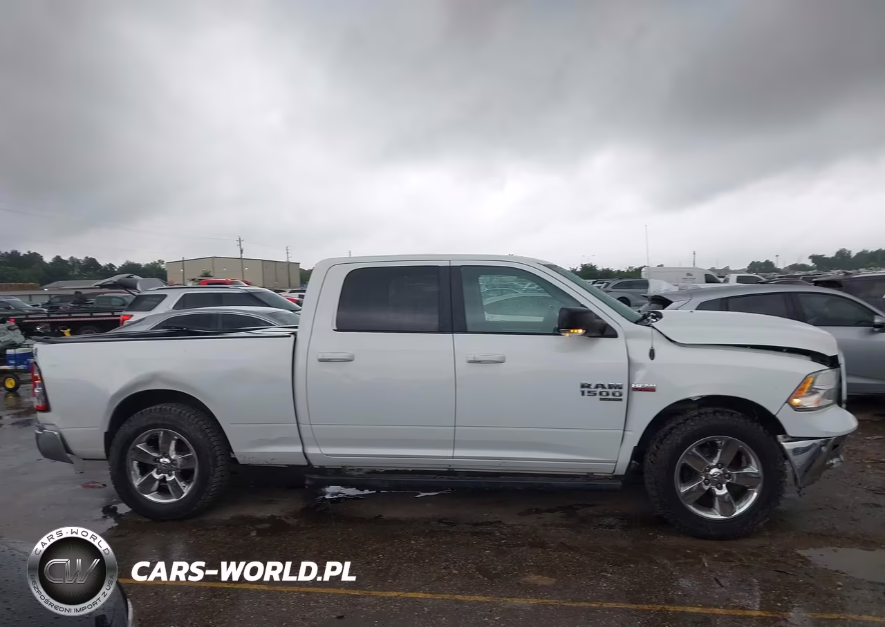 2019 Ram 1500 Classic VIN:1C6RR6TT6KS562232 - 13