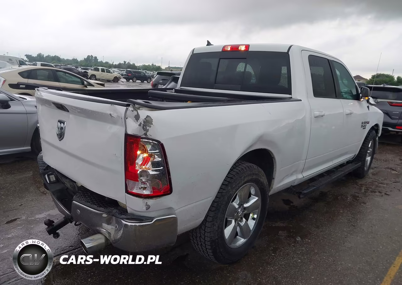2019 Ram 1500 Classic VIN:1C6RR6TT6KS562232 - 4