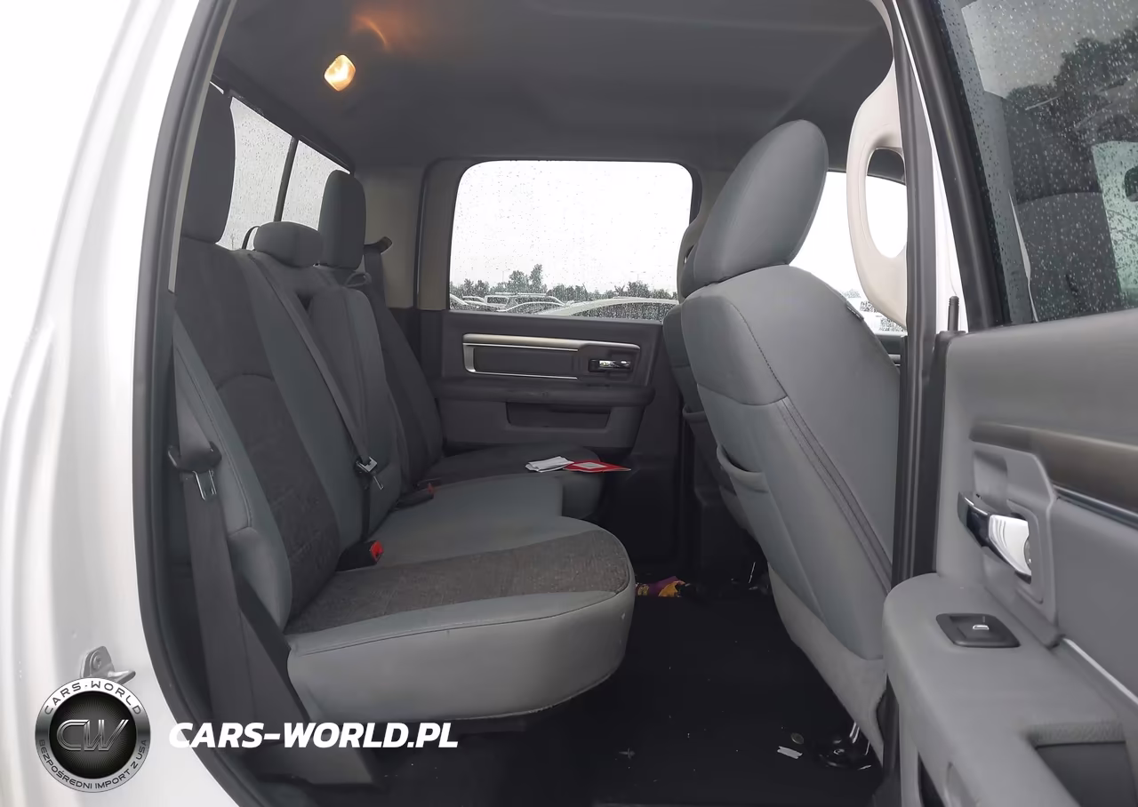 2019 Ram 1500 Classic VIN:1C6RR6TT6KS562232 - 8