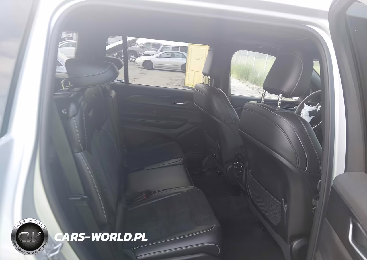 2025 Jeep Grand Cherokee L Altitude X 4X2 VIN:1C4RJJAG1S8697706 - 8