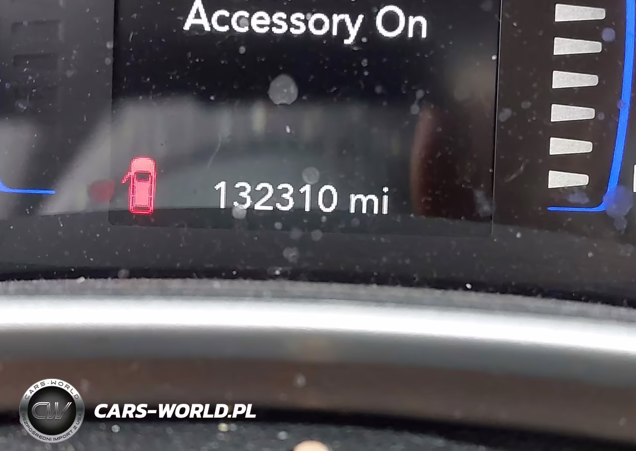 2018 Chrysler Pacifica Touring Plus VIN:2C4RC1FG1JR133057 - 15