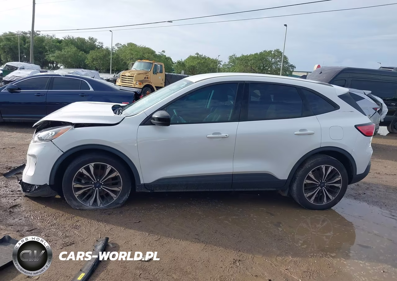 2022 Ford Escape Se VIN:1FMCU0G67NUA32211 - 15