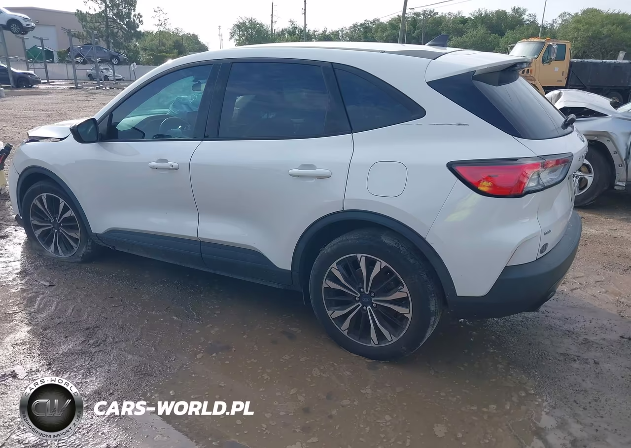 2022 Ford Escape Se VIN:1FMCU0G67NUA32211 - 3