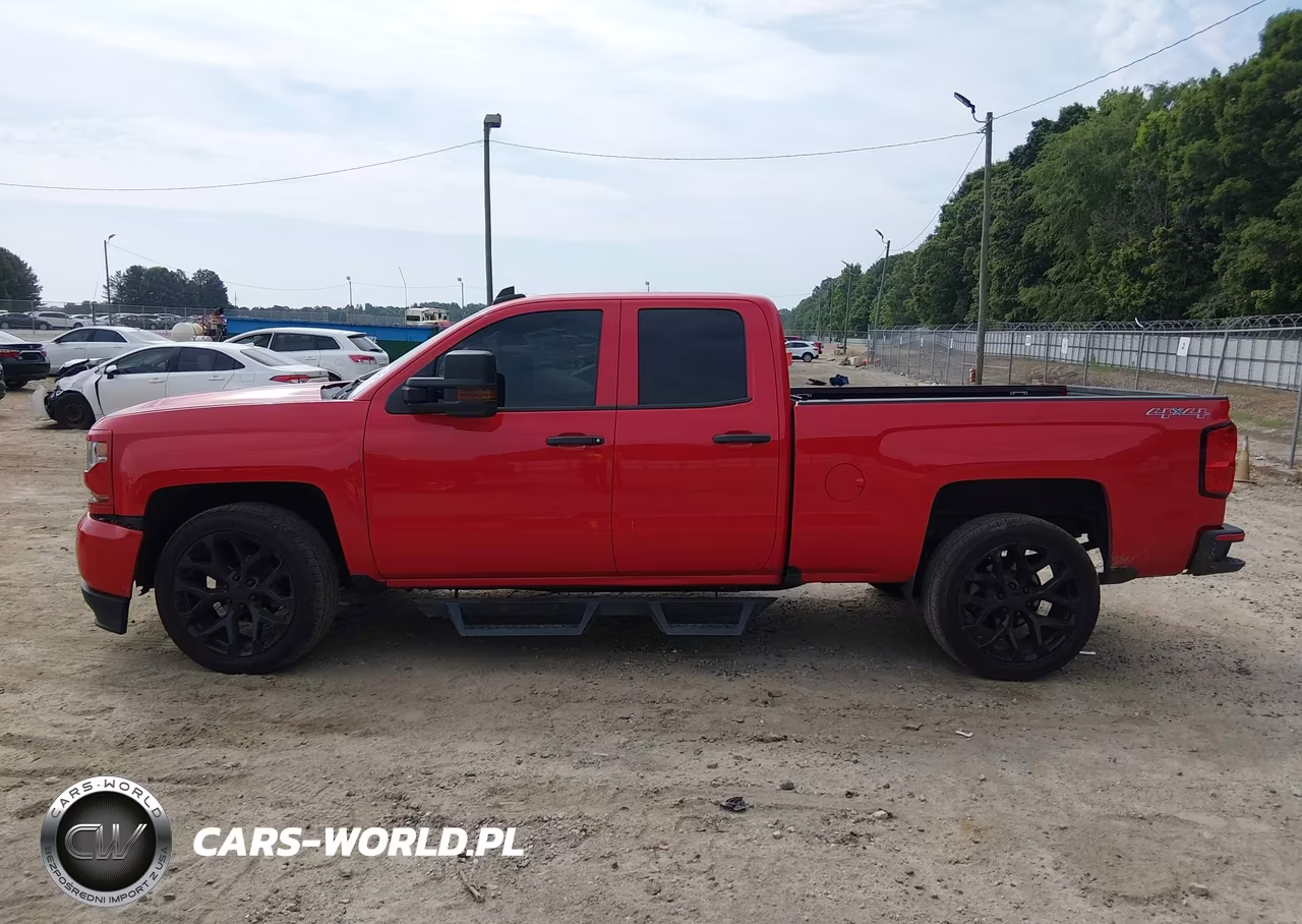 2017 Chevrolet Silverado 1500 Custom VIN:1GCVKPEC8HZ372110 - 15
