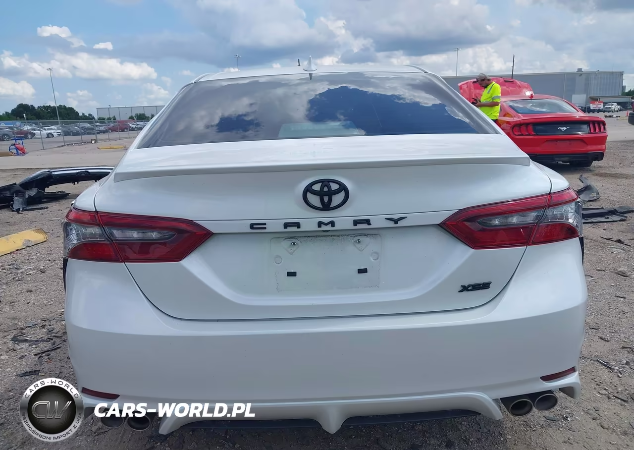 2022 Toyota Camry Xse VIN:4T1K61AK8NU048600 - 16