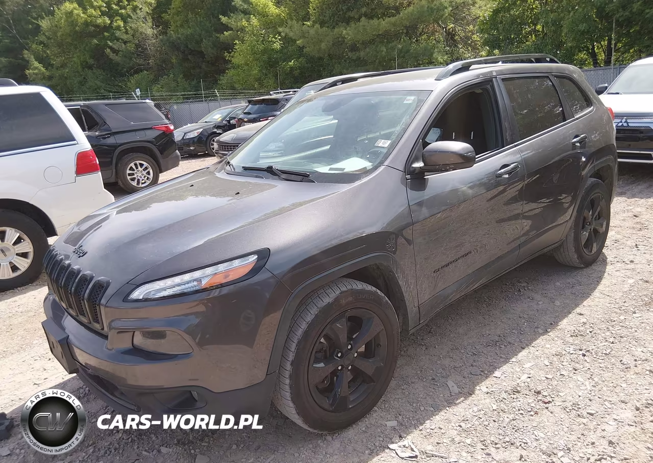 2018 Jeep Cherokee Latitude 4X4 VIN:1C4PJMCB1JD597914 - 2