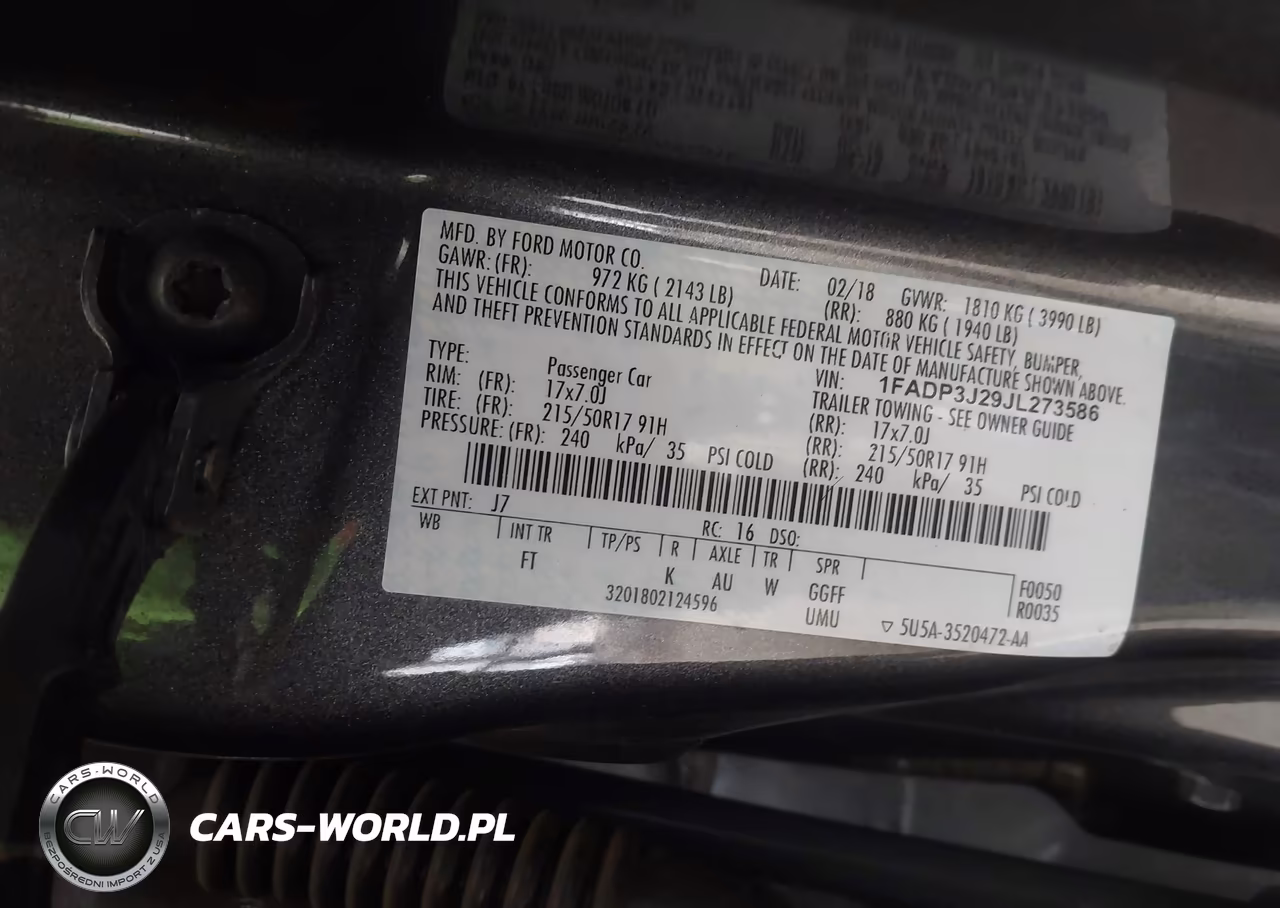 2018 Ford Focus Titanium VIN:1FADP3J29JL273586 - 9