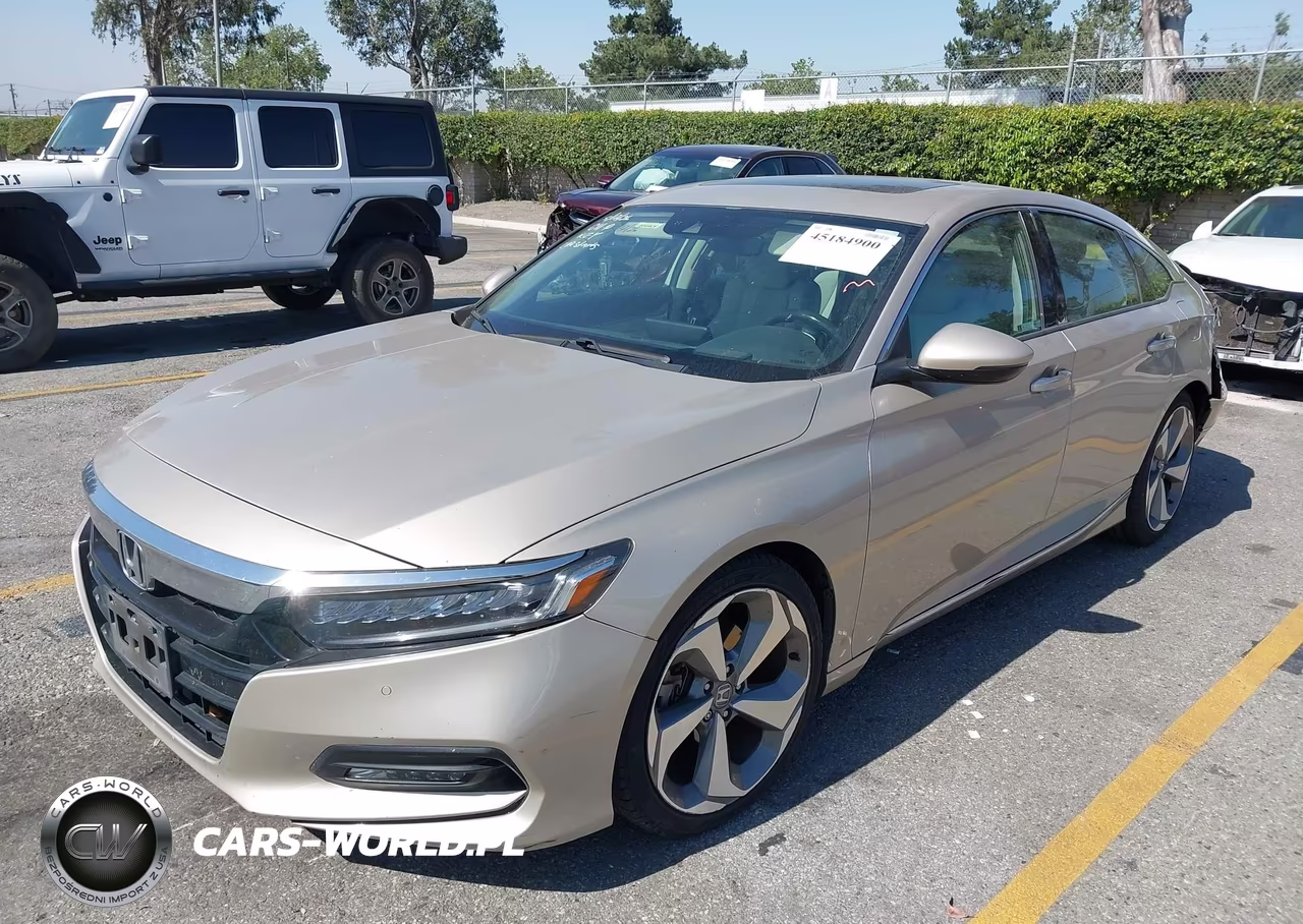 2018 Honda Accord Touring VIN:1HGCV1F97JA111779 - 2