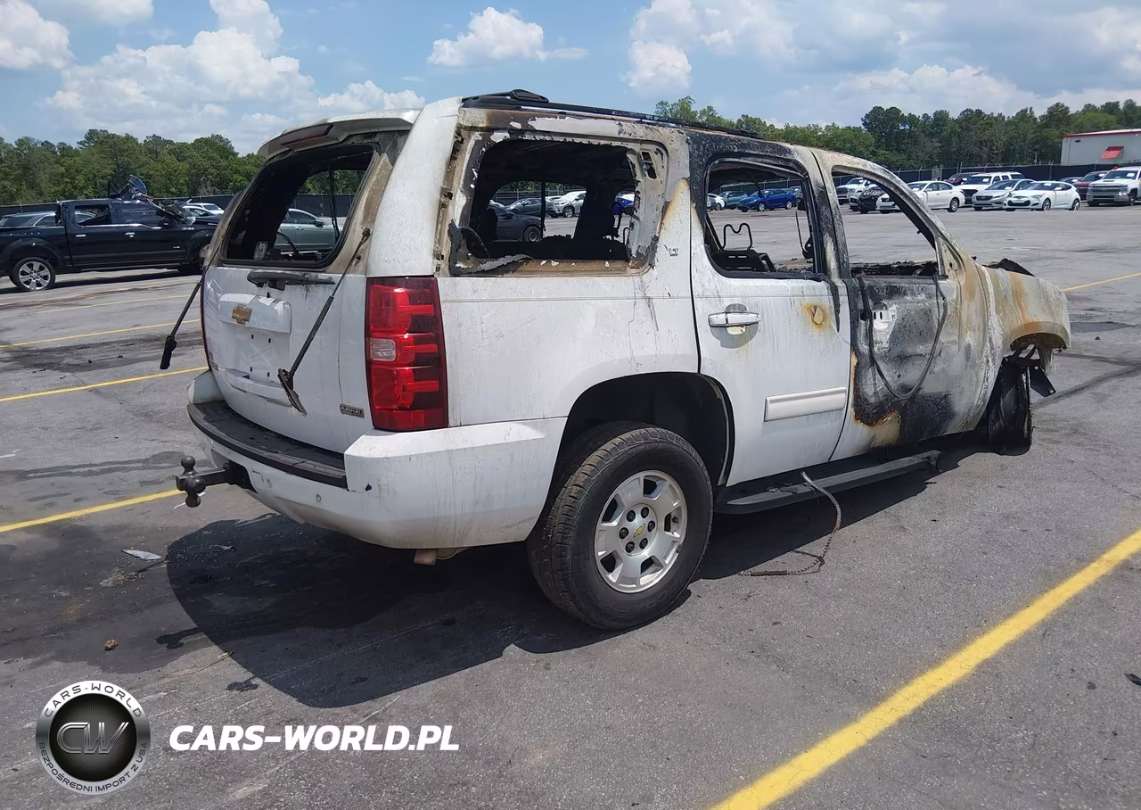 2012 Chevrolet Tahoe Lt VIN:1GNSCBE06CR186431 - 4
